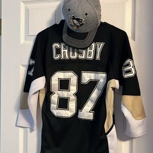 Kids Crosby penguin jersey S/M and hat